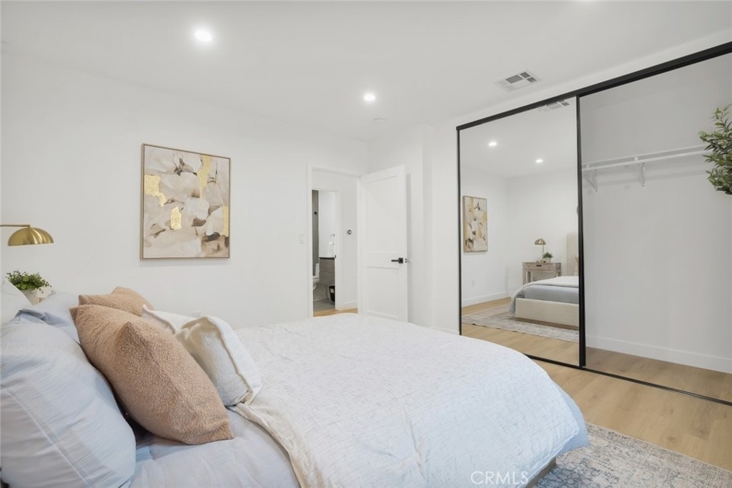 2115 W Clark Avenue - Photo 17
