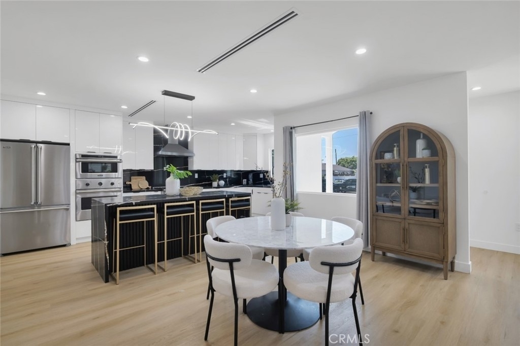 2115 W Clark Avenue - Photo 7
