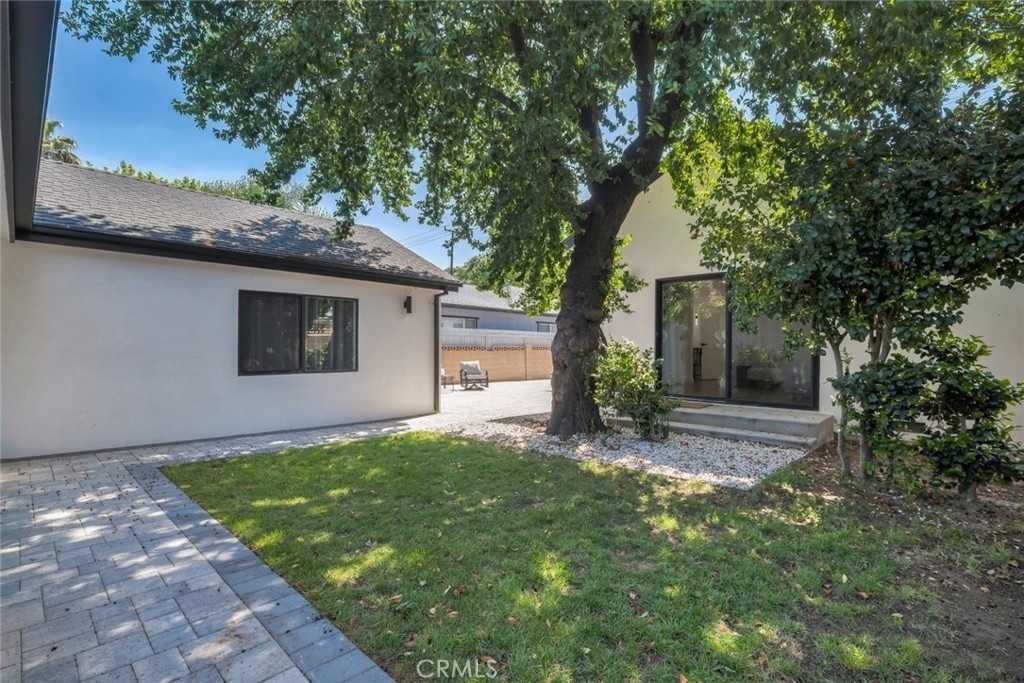 2115 W Clark Avenue - Photo 28