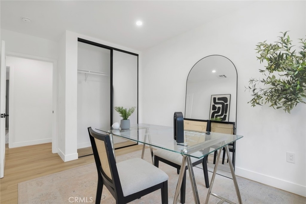 2115 W Clark Avenue - Photo 19