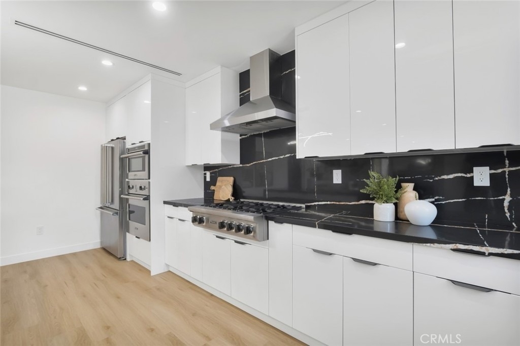 2115 W Clark Avenue - Photo 10