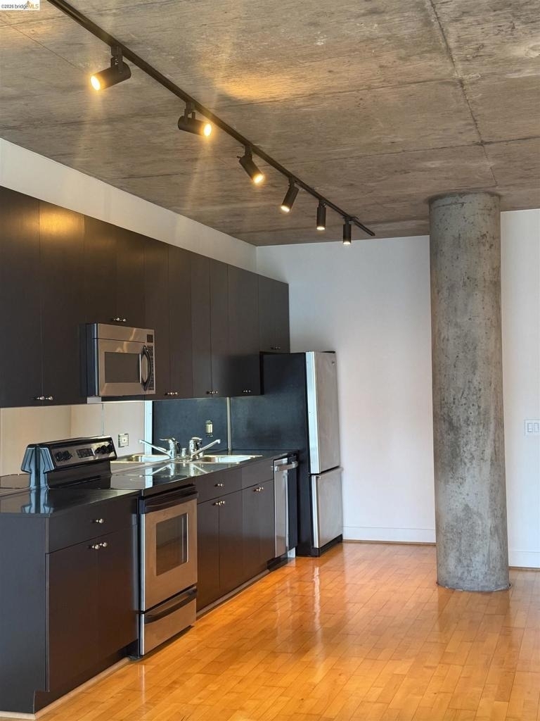 311 Oak St - Photo 6