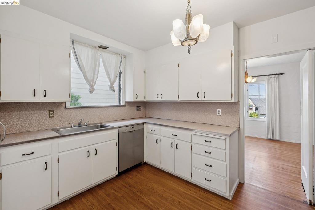 111 Windsor - Photo 12