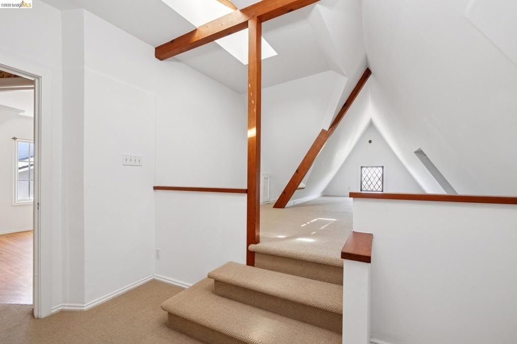 111 Windsor - Photo 32