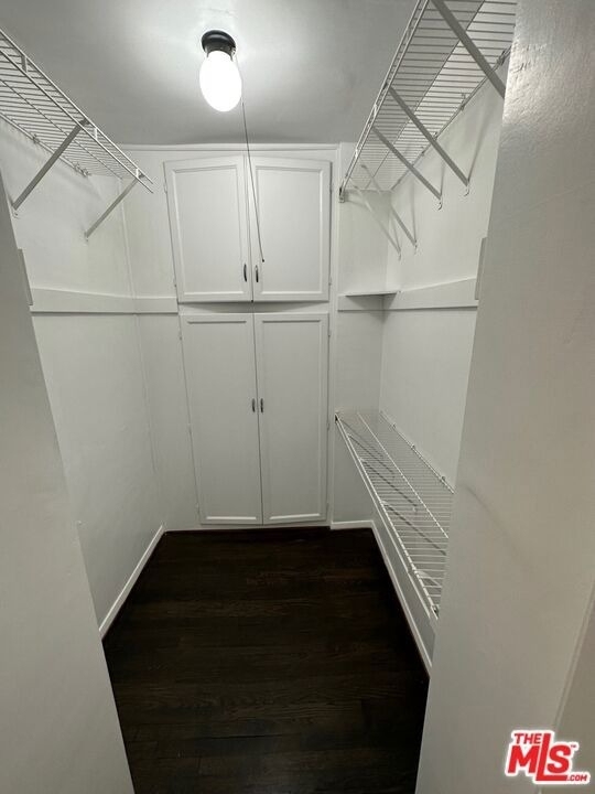 1366 S Beverly Glen Boulevard - Photo 10