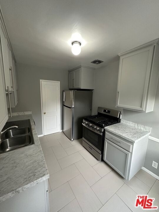 1366 S Beverly Glen Boulevard - Photo 5