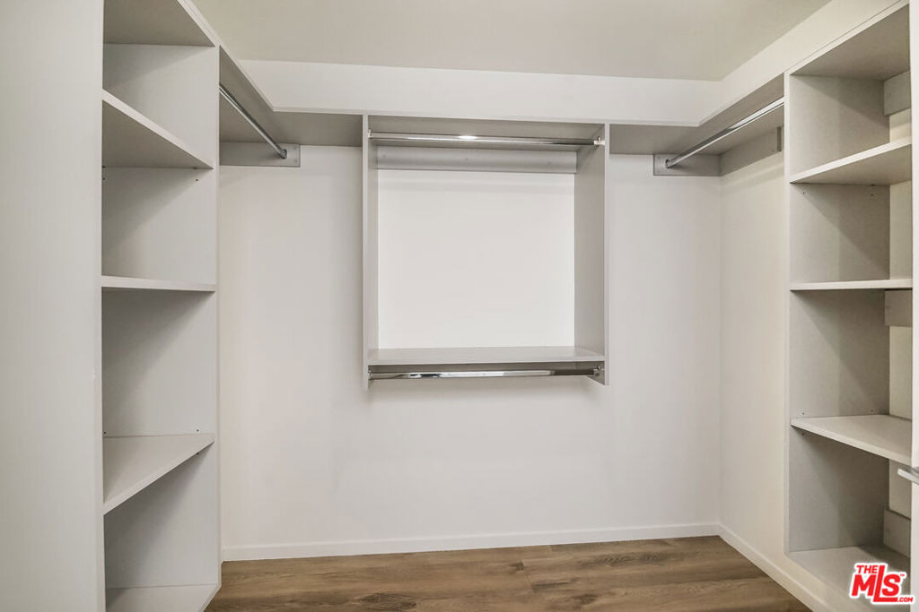 521 N Gramercy Place - Photo 8
