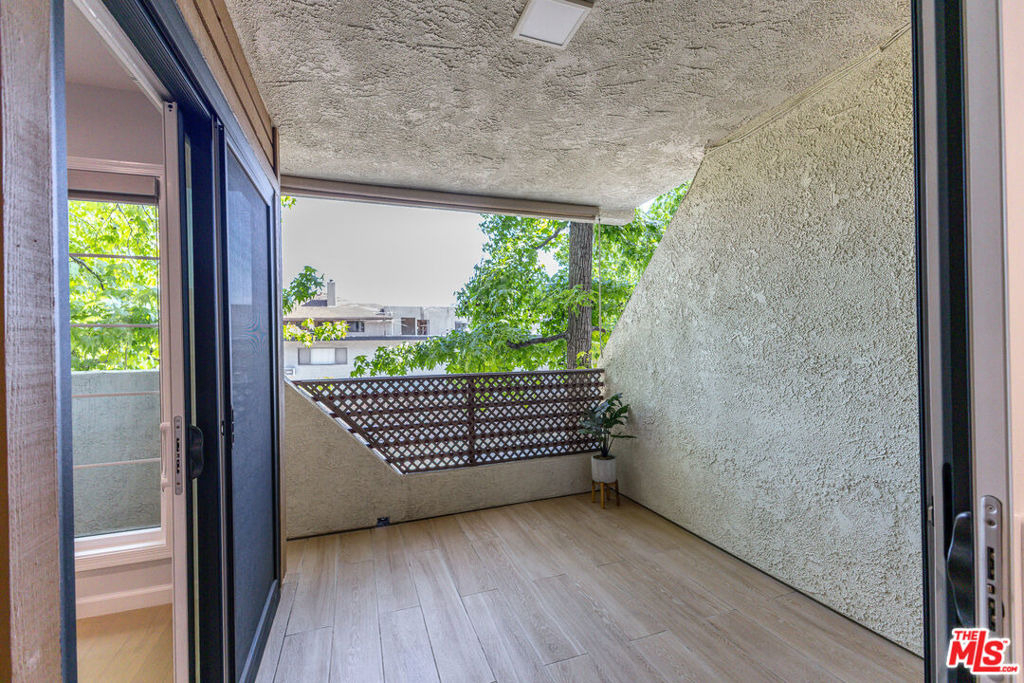 400 N Louise Street - Photo 34