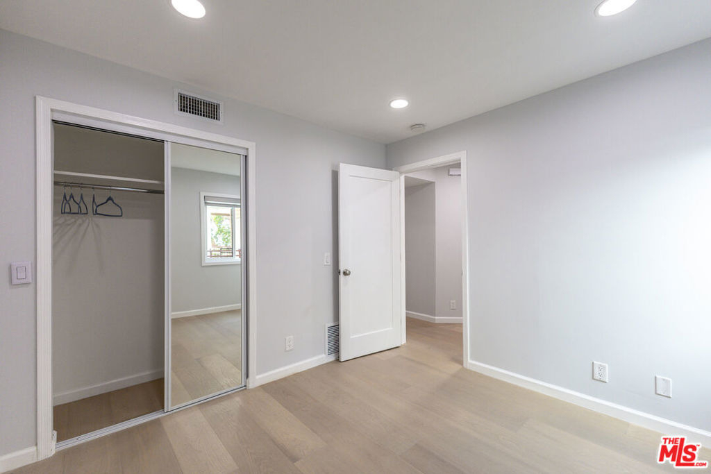 400 N Louise Street - Photo 22