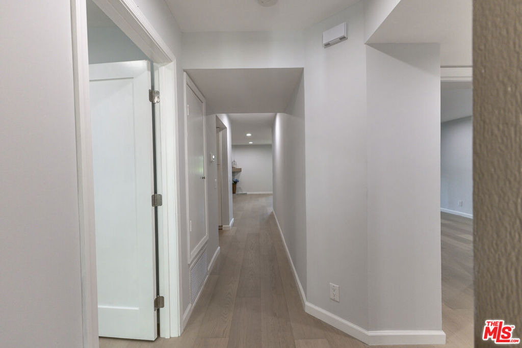 400 N Louise Street - Photo 5