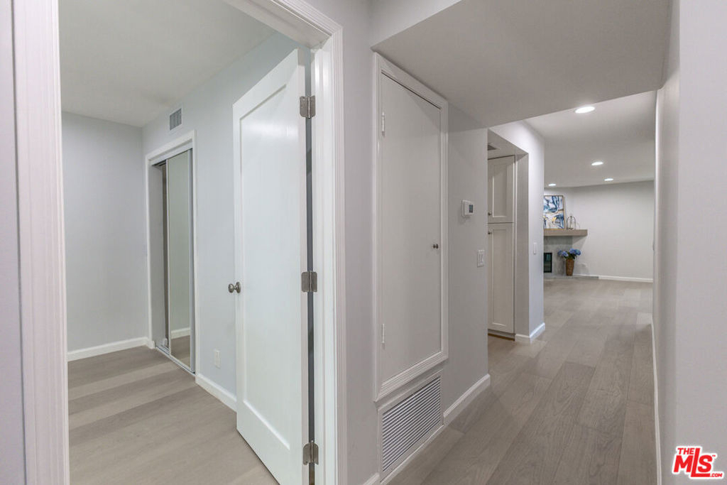 400 N Louise Street - Photo 19