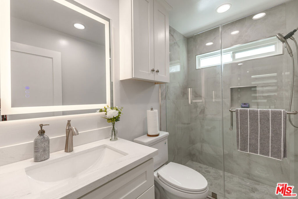 400 N Louise Street - Photo 25