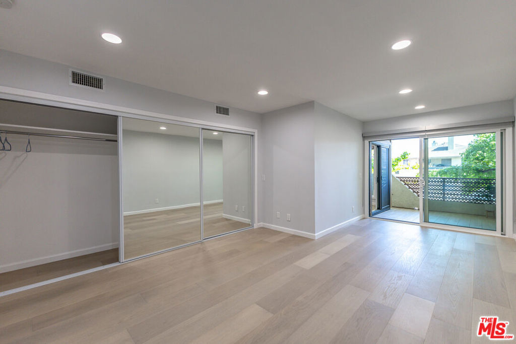 400 N Louise Street - Photo 30
