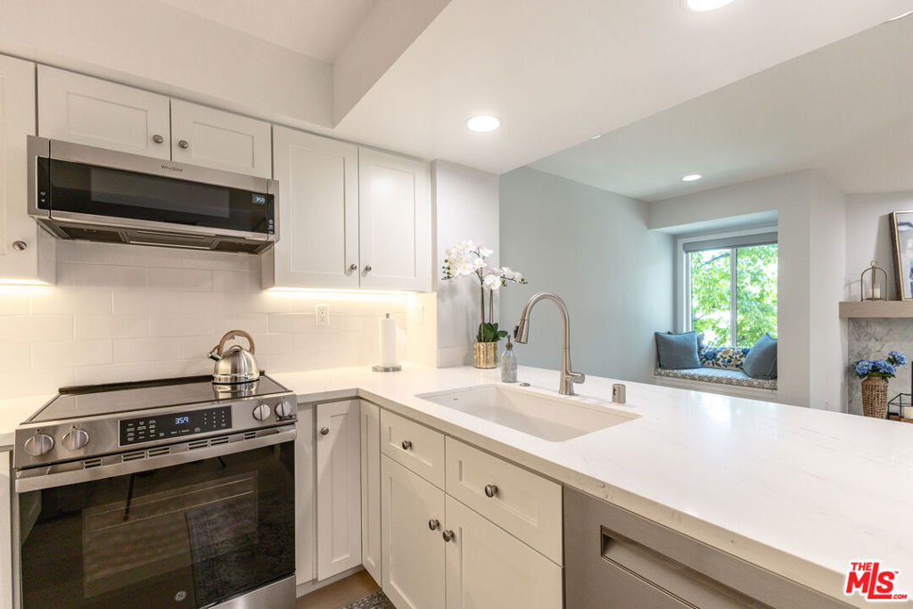 400 N Louise Street - Photo 8