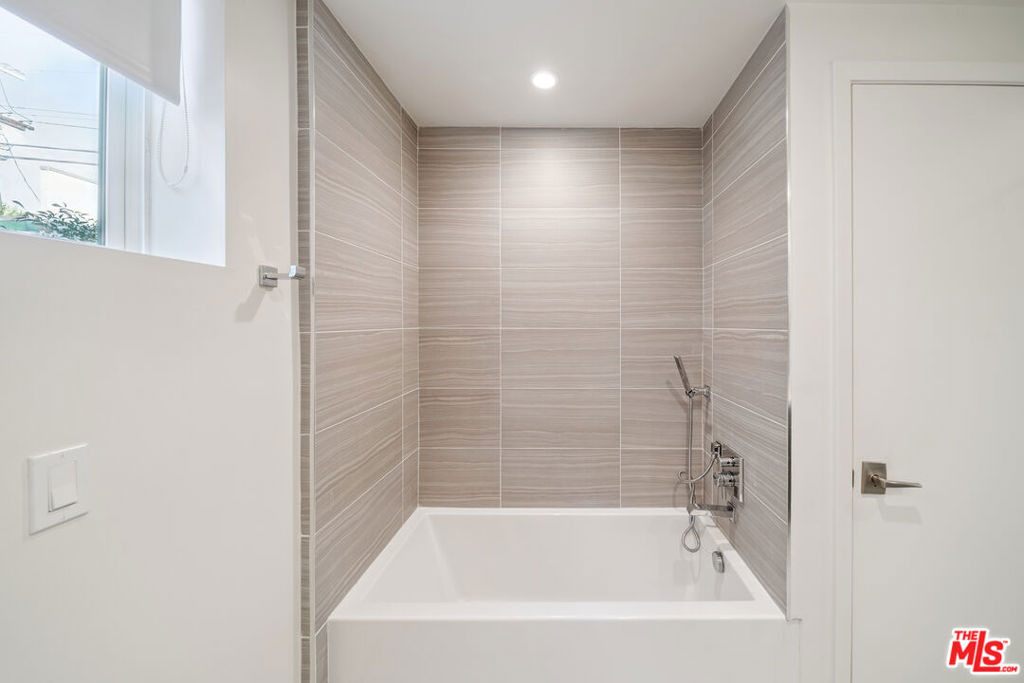 1226 S Bedford Street - Photo 25