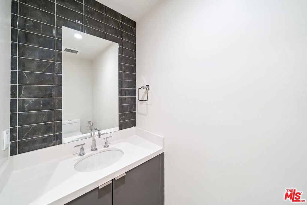 1226 S Bedford Street - Photo 10