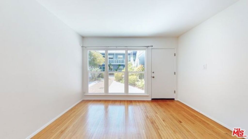 11284 Montana Avenue - Photo 2