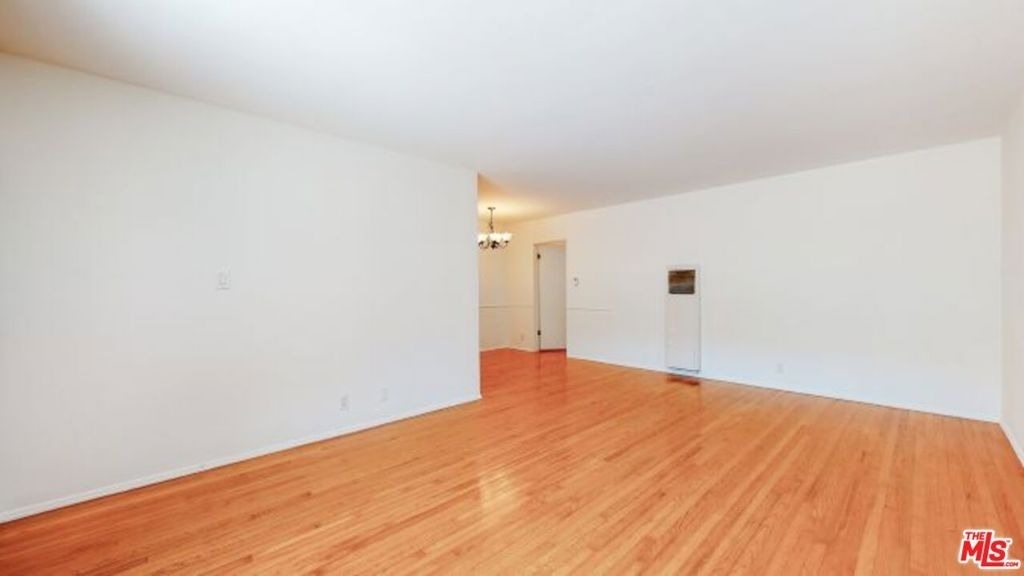 11284 Montana Avenue - Photo 1