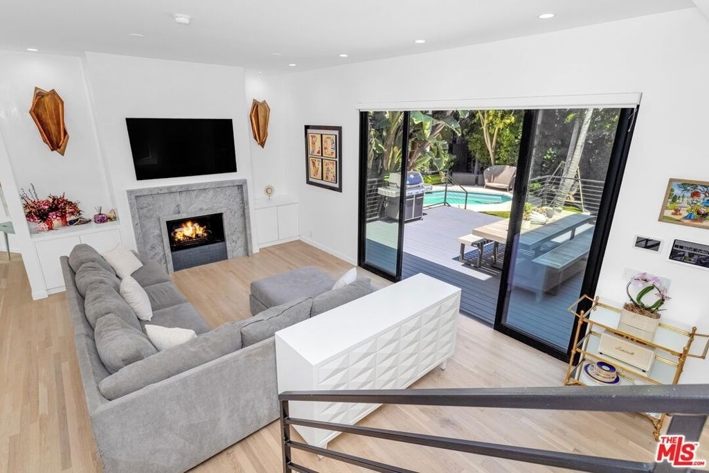 8516 Franklin Avenue - Photo 10