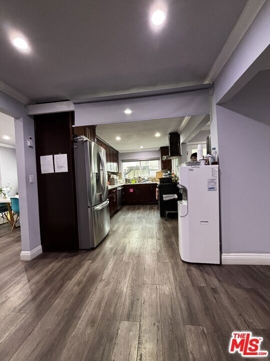 741 Crenshaw Boulevard - Photo 2