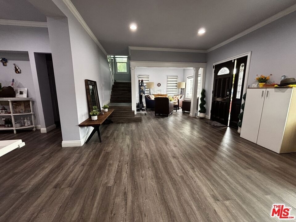741 Crenshaw Boulevard - Photo 4