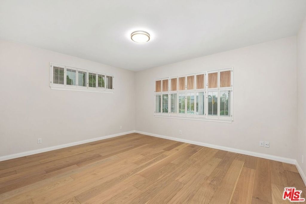 6204 S Corning Avenue - Photo 24
