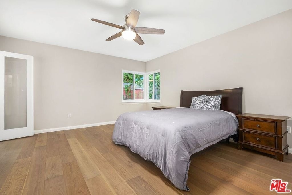 6204 S Corning Avenue - Photo 19