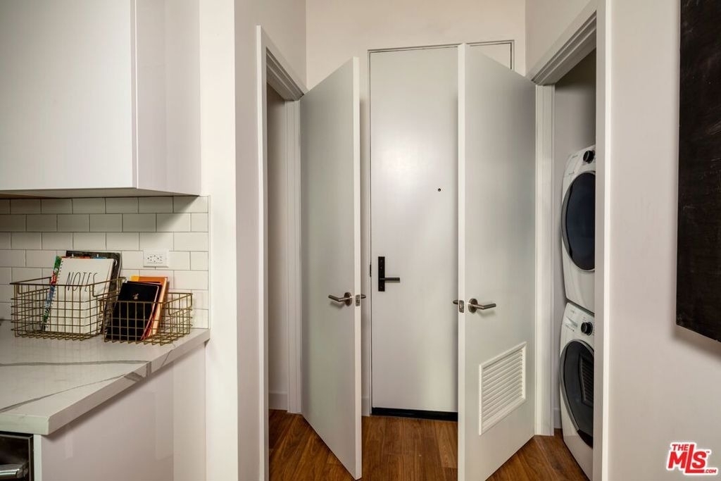 269 S Mariposa Avenue - Photo 23