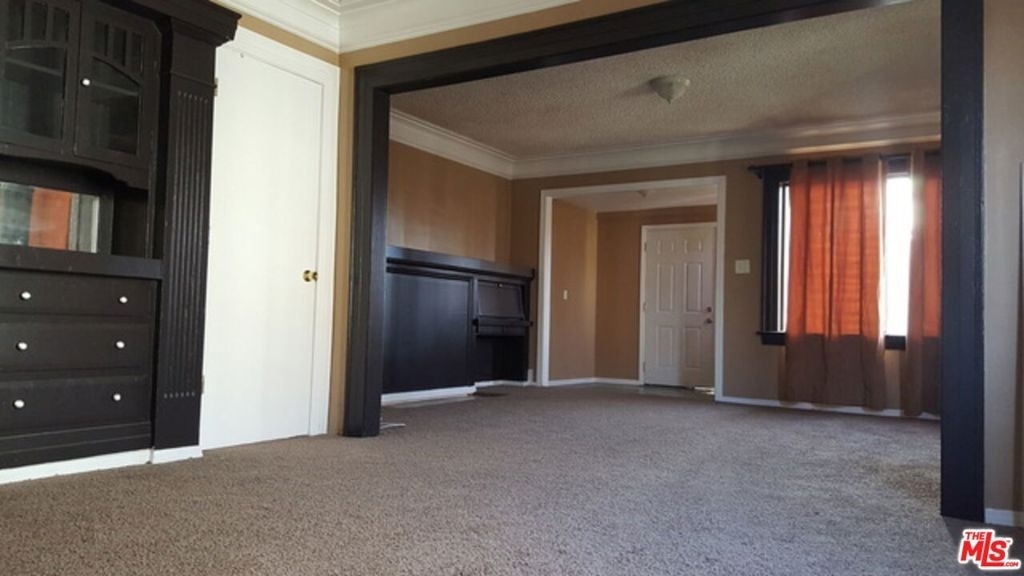 4240 S Denker Avenue - Photo 1