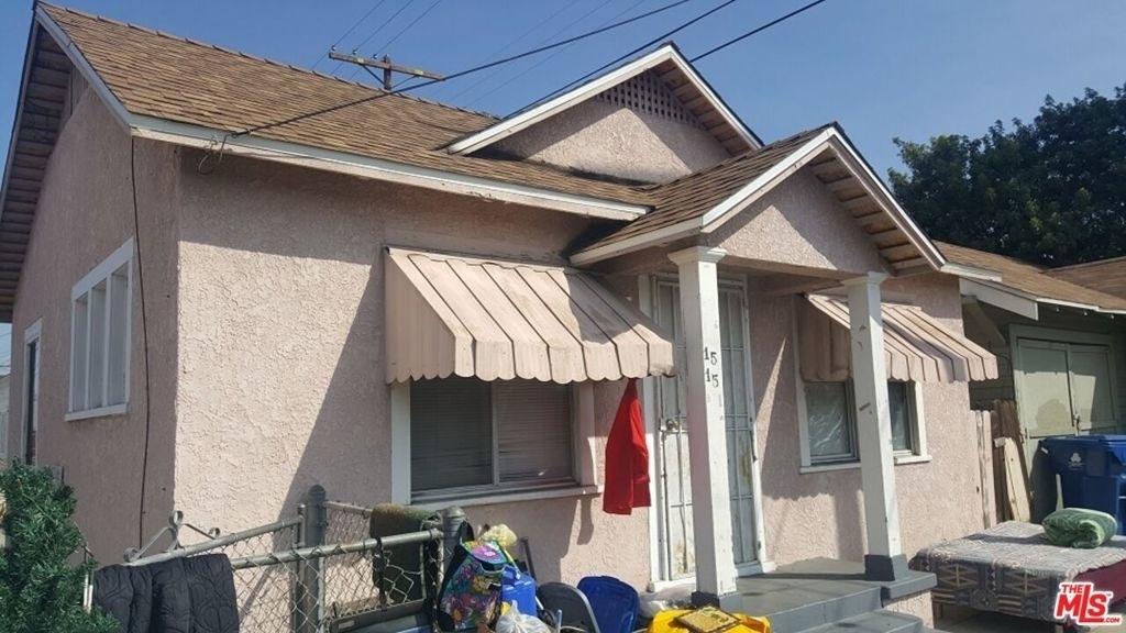 4240 S Denker Avenue - Photo 0