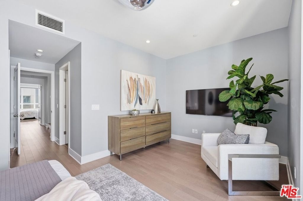1400 N Fuller Avenue - Photo 24
