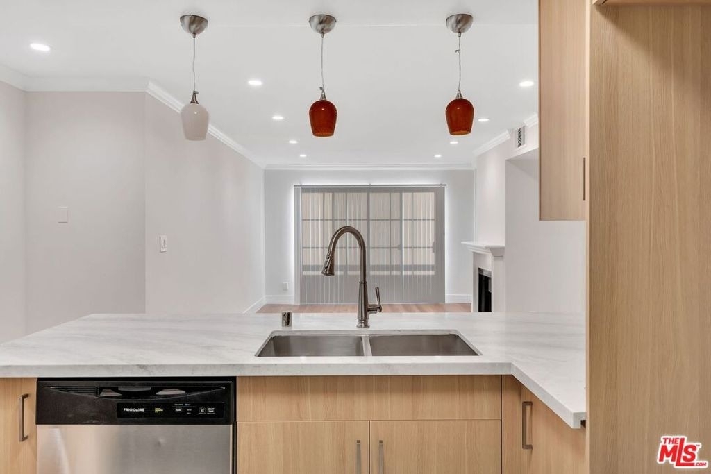 1520 N Vista Street - Photo 7