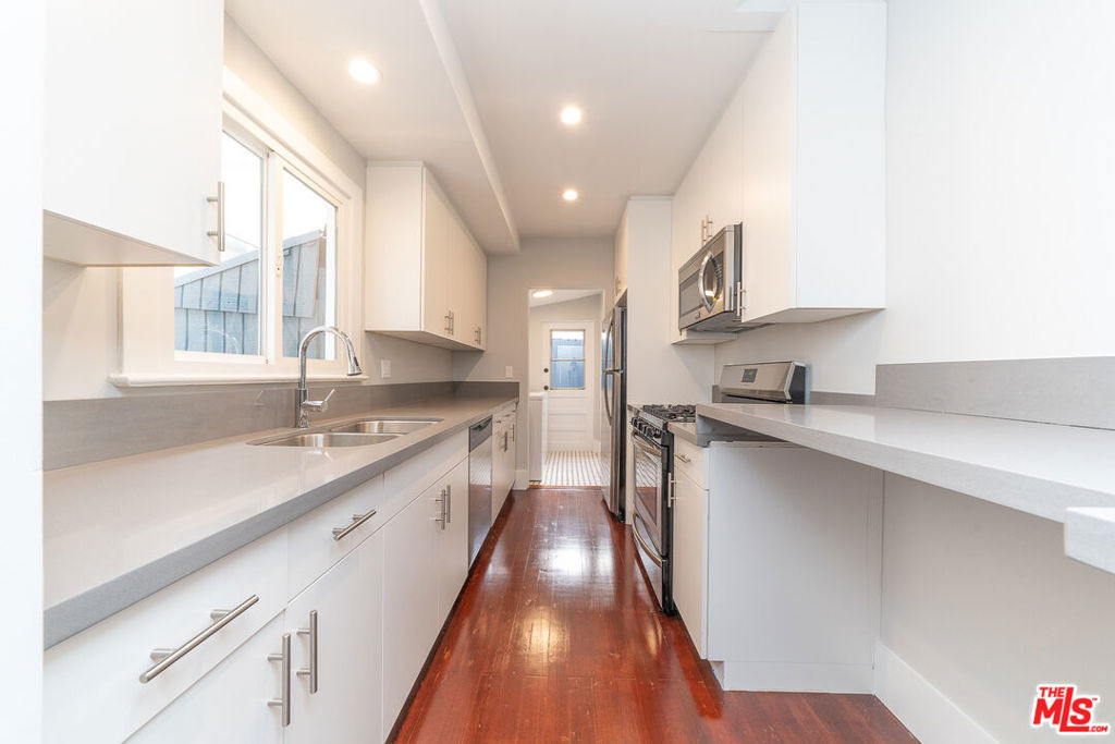 38 29th Avenue - Photo 18