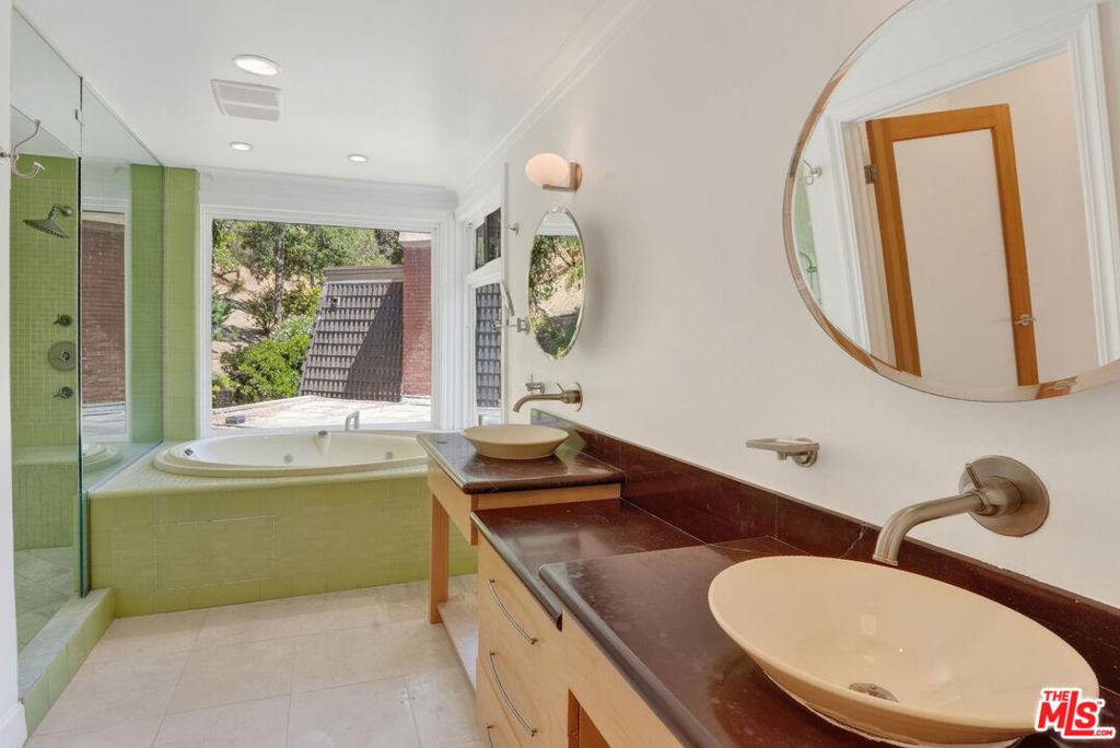 1288 Calle De Sevilla - Photo 25