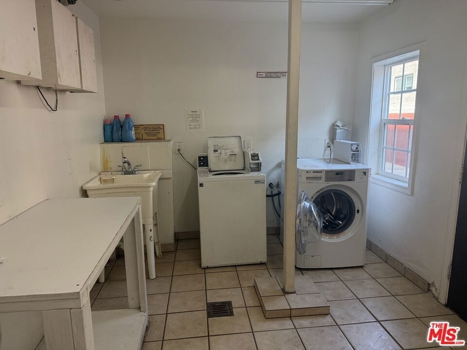 1816 N Gramercy Place - Photo 20