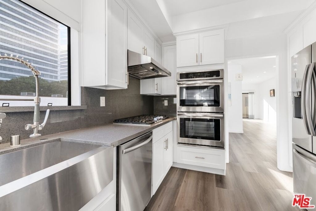 1727 S Bentley Avenue - Photo 6