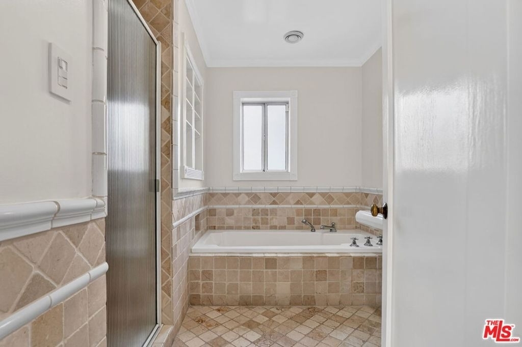 10341 Keswick Avenue - Photo 20
