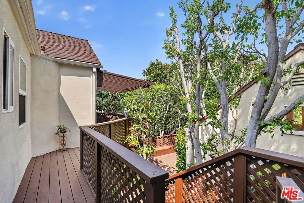 10341 Keswick Avenue - Photo 29