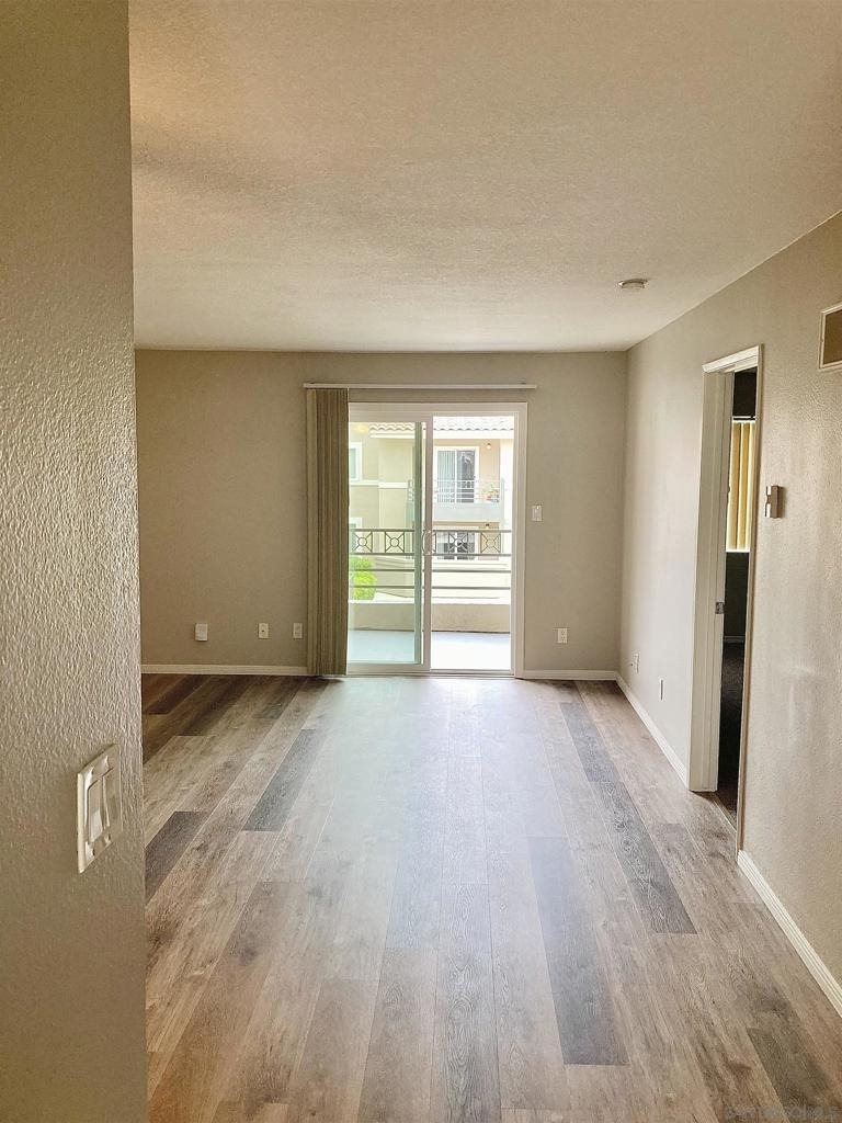 7405 Charmant Drive - Photo 16