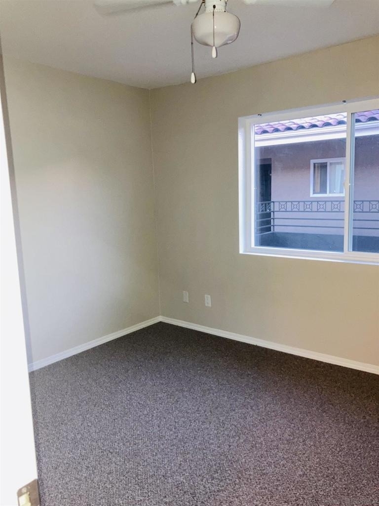 7405 Charmant Drive - Photo 18