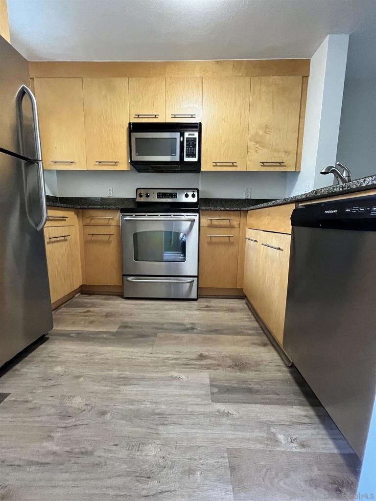 7405 Charmant Drive - Photo 5