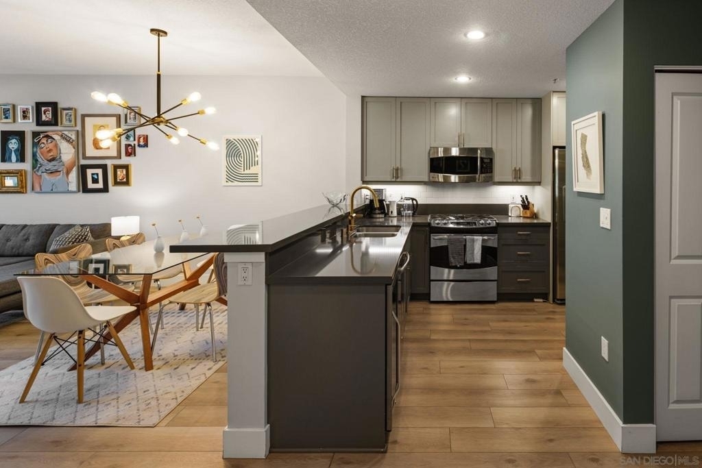 850 Beech - Photo 3