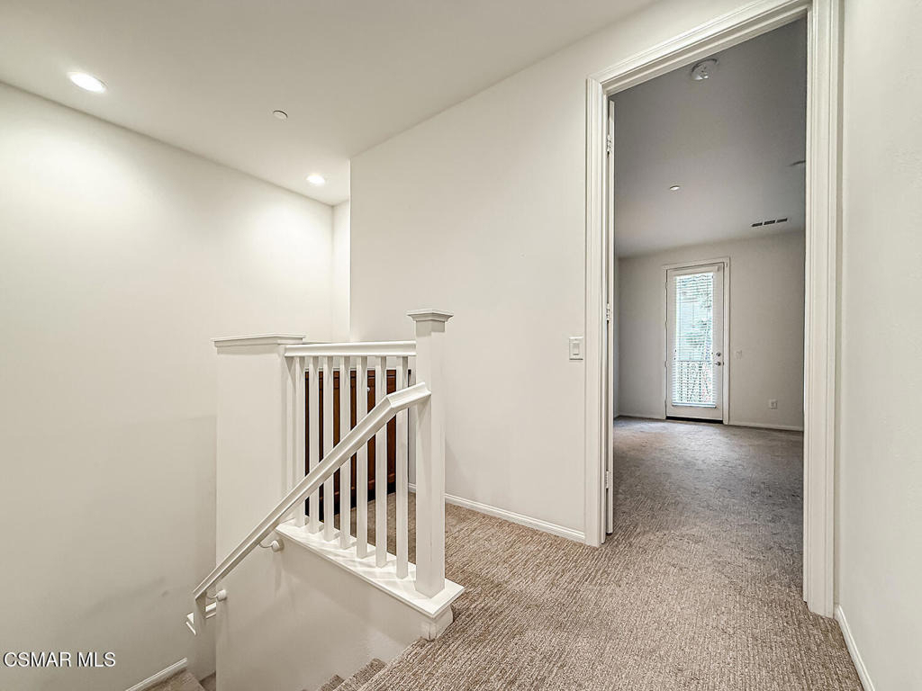 389 Castiano Street - Photo 11