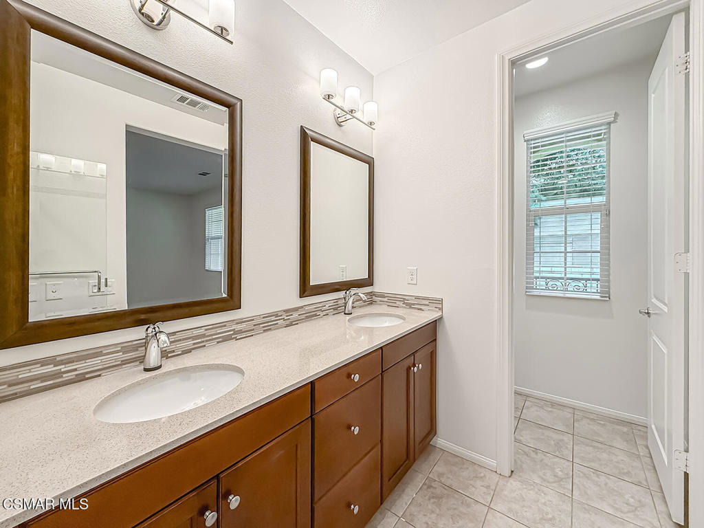 389 Castiano Street - Photo 20