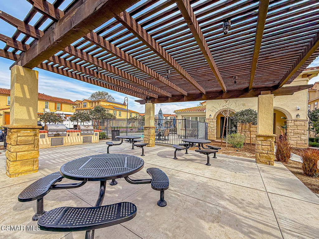 389 Castiano Street - Photo 35