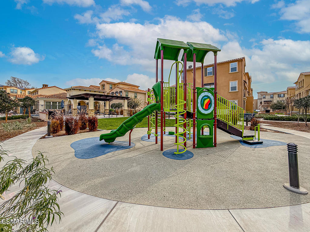 389 Castiano Street - Photo 34