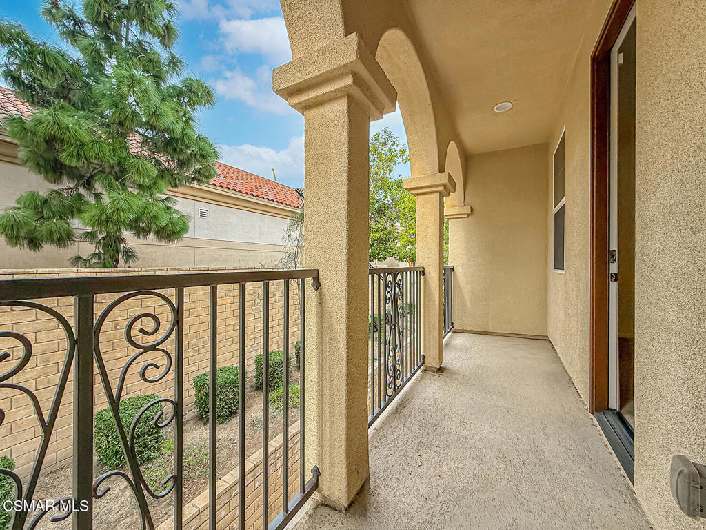 389 Castiano Street - Photo 22