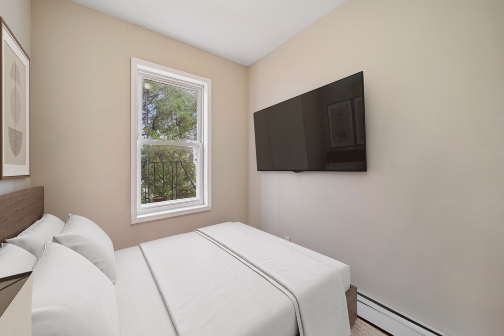 239 Sumpter Street - Photo 2