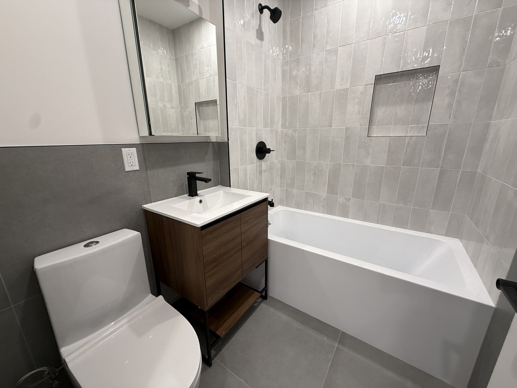 2320 Bedford Ave - Photo 5