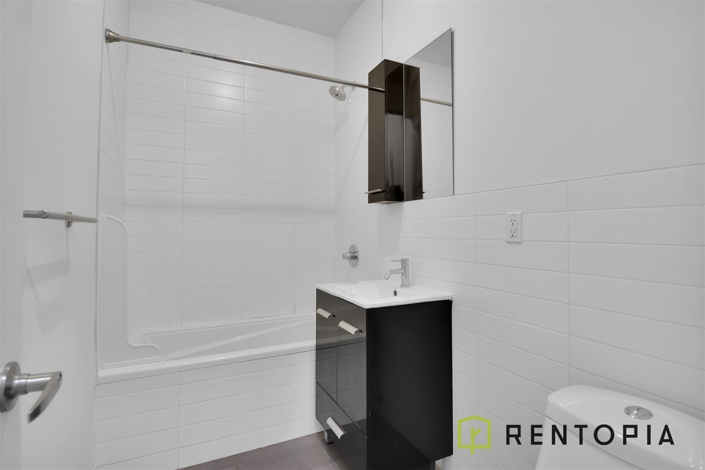 28 Meserole Street - Photo 6